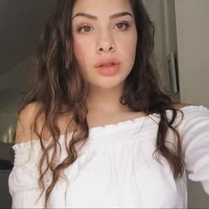 Meet your Posher, Ada